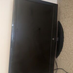 32” tv w/ Amazon fire stick